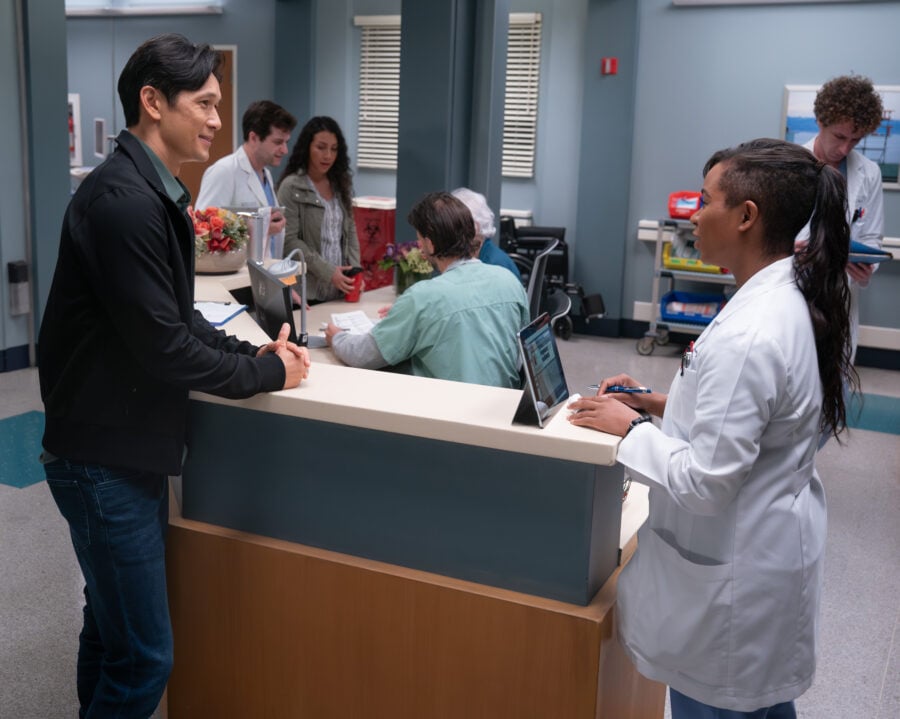 Grey's Anatomy Season 23 Episode 2 - HARRY SHUM JR., ALEXIS FLOYD | Tell-Tale TV HARRY SHUM JR., ALEXIS FLOYD What to Expect from Grey’s Anatomy Season 23 Episode 2: Slippin’ and Slidin’