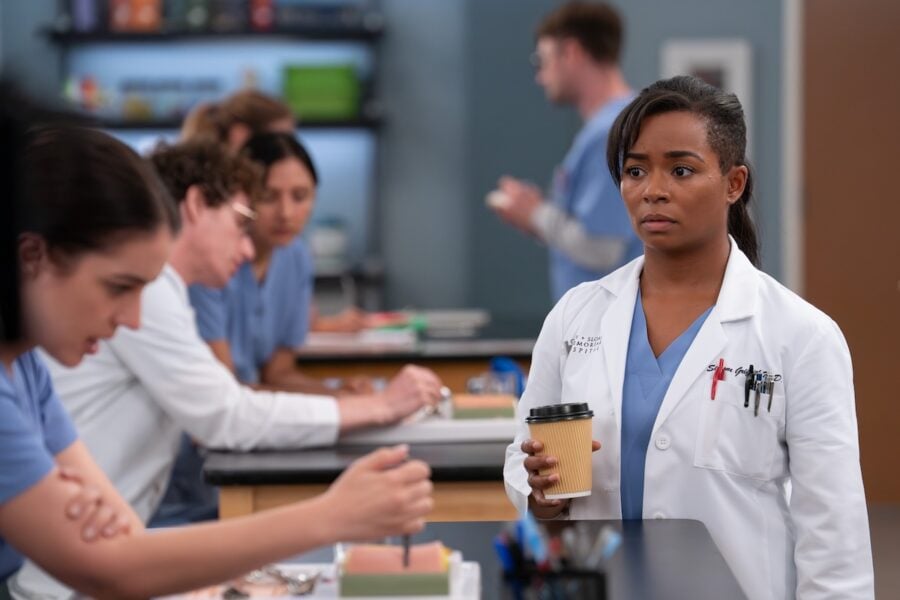 Grey's Anatomy Season 15 Episode 3 - ALEXIS FLOYD | Tell-Tale TV ALEXIS FLOYD as Simone on Grey What to Expect from Grey’s Anatomy Season 23 Episode 3: Simone’s Health is at Risk's Anatomy