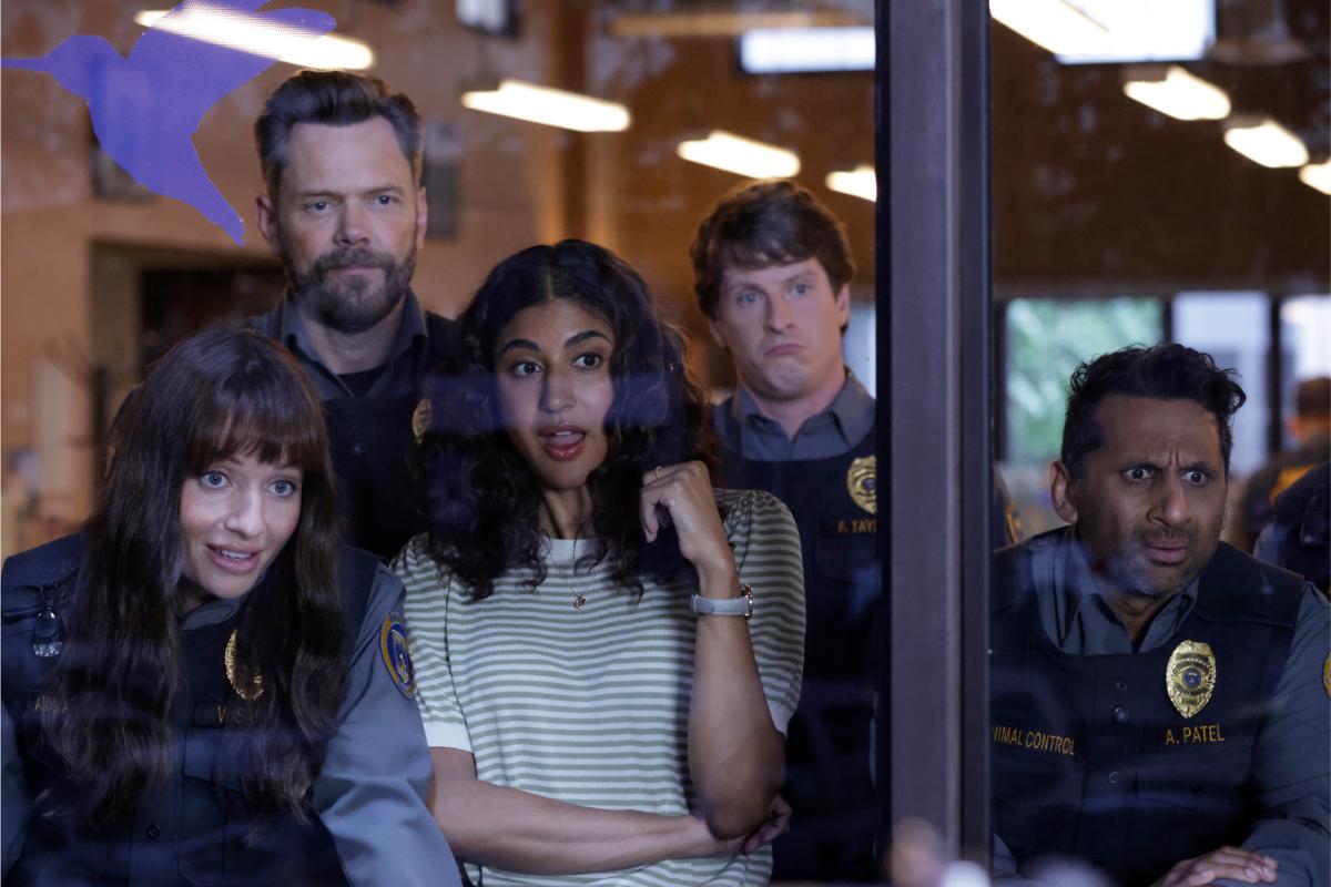Animal Control Season 5 Episode 5, "Sled Dogs and Kitty Litter" Animal Control Season 5 Episode 5 Preview: It’s Date Night