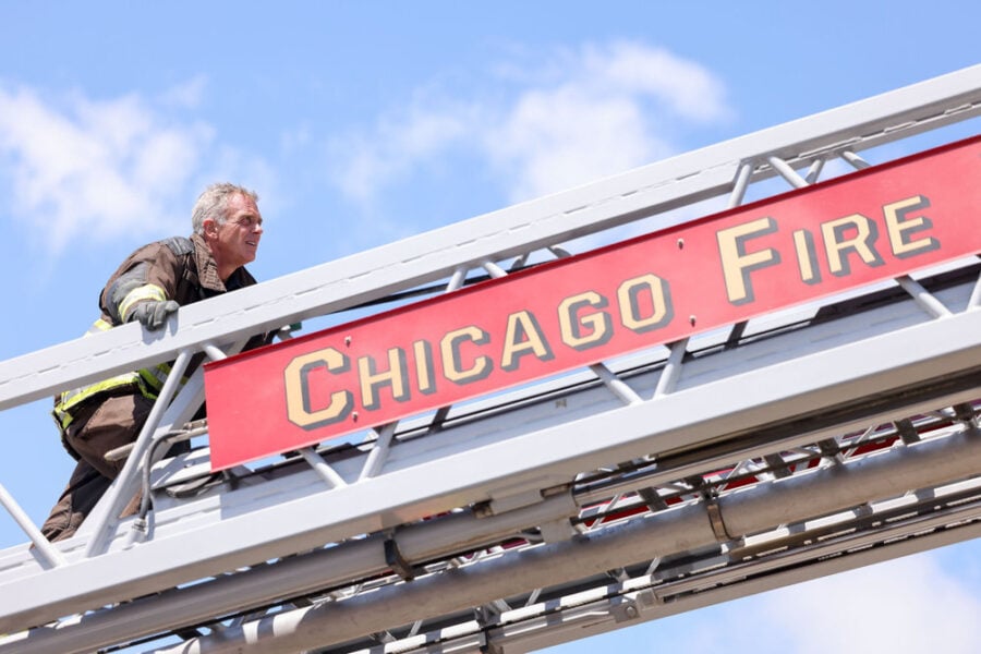 David Eigenberg as Christopher Herrmann - Chicago Fire Season 15 Episode 2 | Tell-Tale TV David Eigenberg as Christopher Herrmann on Chicago Fire Season 15 Episode 2 What to Expect from Chicago Fire Season 15 Episode 2: Rattle the Cage