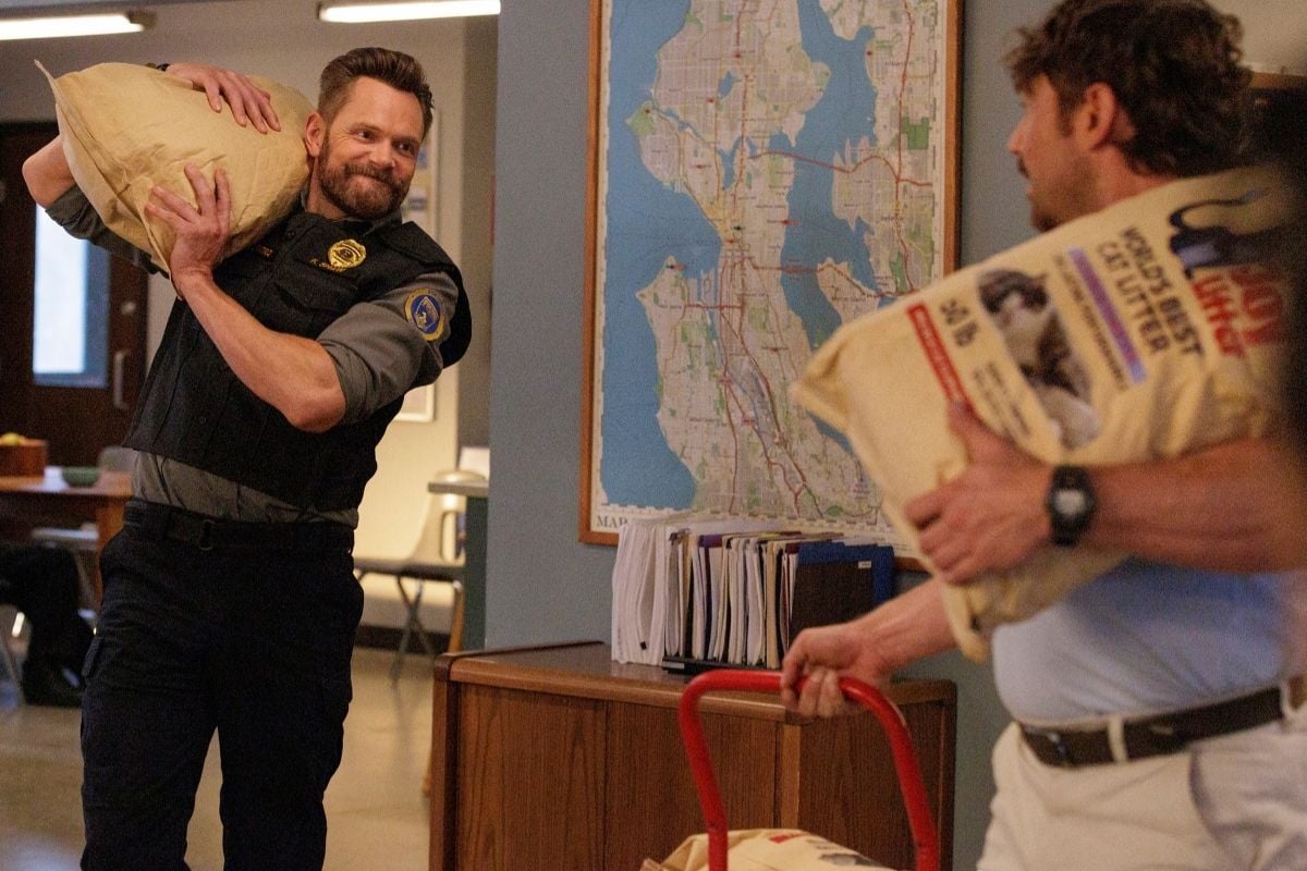 Animal Control Season 5 Episode 5, "Sled Dogs and Kitty Litter" Animal Control Season 5 Episode 5 Preview: It’s Date Night