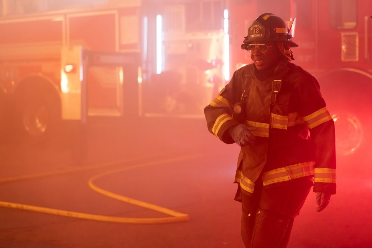 9-1-1 Season 10 Episode 3, "Streets of Fire" | Tell-Tale TV 9-1-1 Season 10 Episode 3, "Streets of Fire" 9-1-1 Season 10 Episode 3 Preview: Will Athena Make It Out of the Tunnels in Time?